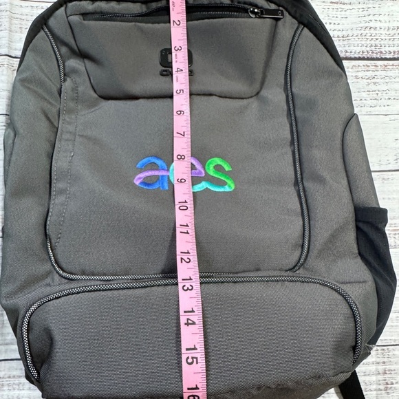 New OGIO Callaway work travel laptop backpack in grey - Picture 4 of 8